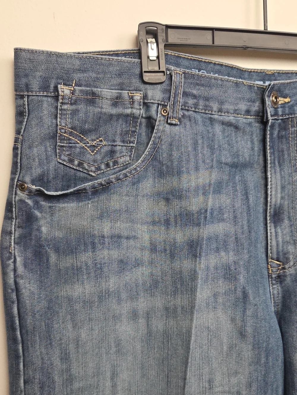 Ecko 72+ Unlimited Men's Size 42 X 15 Y2K Baggy Lightwash Denim Jean Shorts